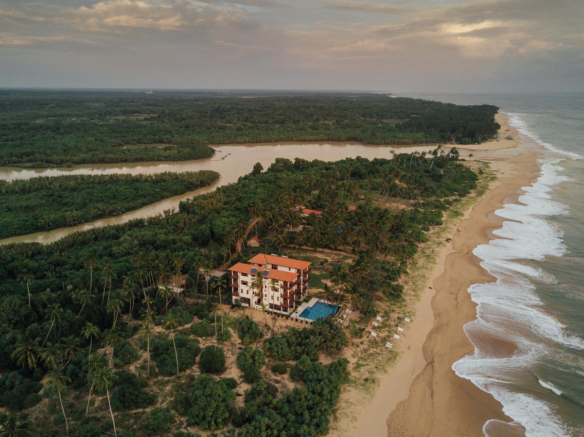 Ananya Beach Resort タンガラ エクステリア 写真